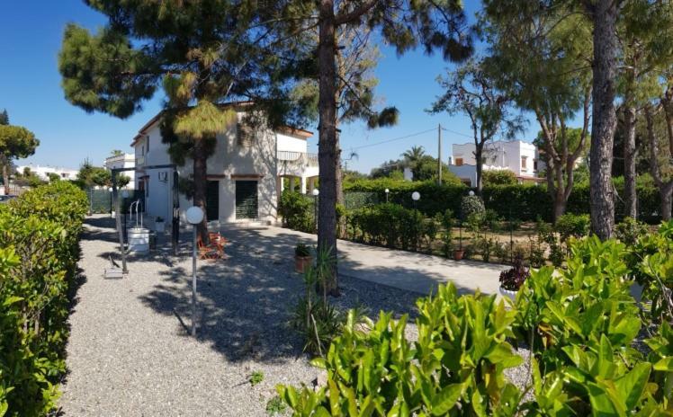 Villa Fioroni Leporano Exteriör bild