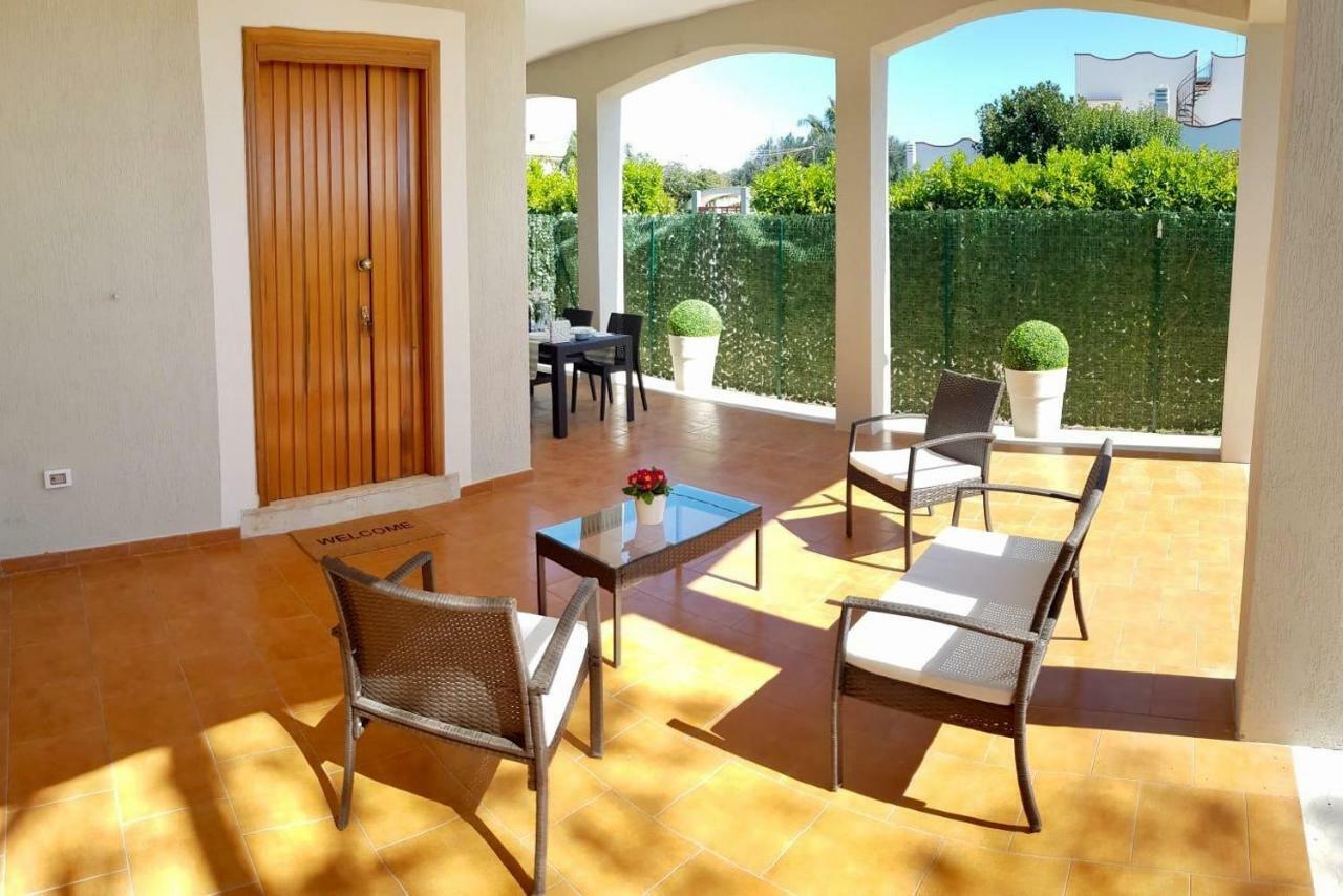 Villa Fioroni Leporano Exteriör bild